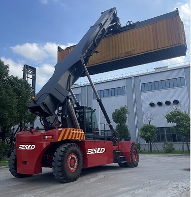 Kessler Reach Stacker avec transmission automatique ZF et moteur Cummins pour la manutention de conteneurs