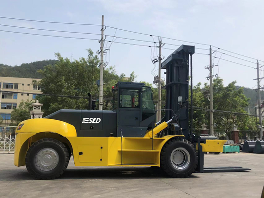 Camion élévateur de conteneurs de 35 tonnes avec moteur turbocompresseur