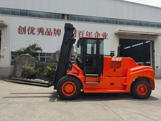 Yuchai ou CUMMINS Lourde charge élévateur élévateur à fourche angle d'inclinaison de 45-90 degrés