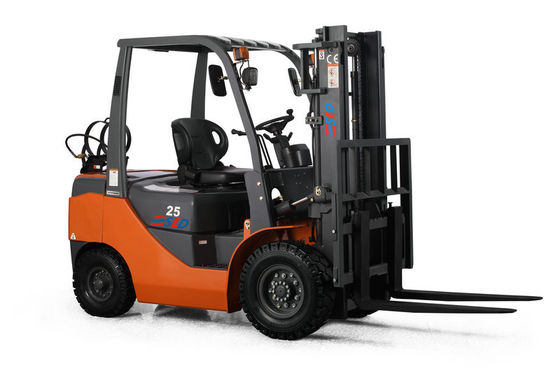 Chariot élévateur puissant de LPG d'essence de FY20 2t avec le moteur de livre par pouce carré