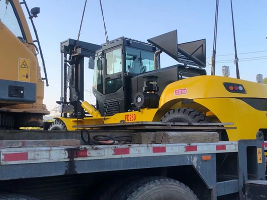 Équipements lourds de Ton Forklift Truck For Lifting de 25 tonnes 28 et conteneurs lourds