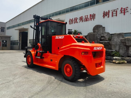 Camion élévateur lourd de 15 tonnes avec moteur Yuchai / CUMMINS