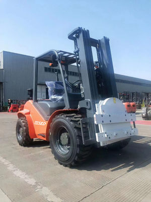 3000mm 4 solutions de chariot élévateur du lecteur à quatre roues 3.5T 3500kgs 4X4