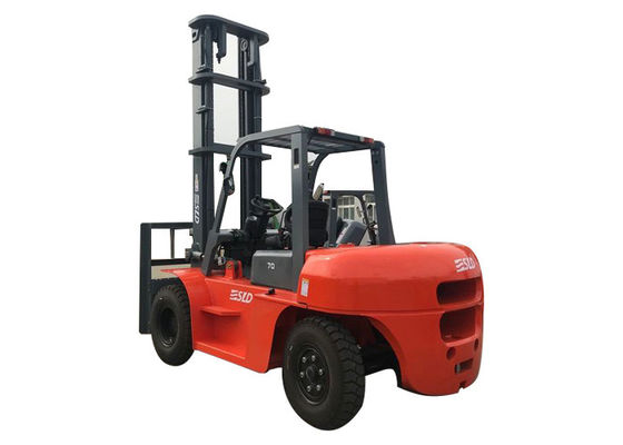 Capacité de charge de 45000 kg Manipulateur de conteneur vide rouge avec transmission ZF 5WG261 AUTO