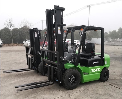 Bas mât 3m/haut mât 5m 2,5 Ton Diesel Forklift Truck